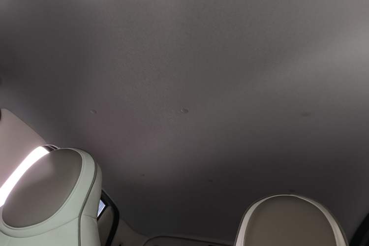 Used Wuling Hongguang MINIEV 2025 Four-Door Version Premium Edition Headliner