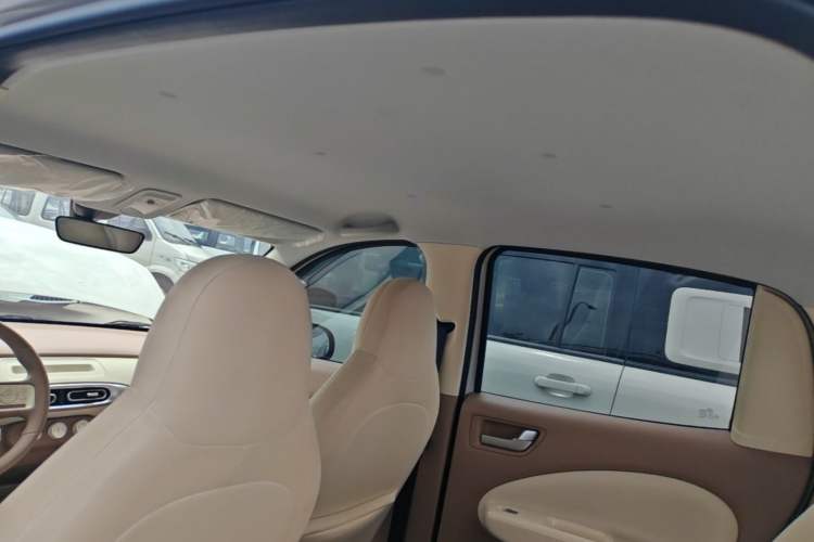 Used Wuling Hongguang MINIEV 2025 Four-Door Version Advanced Edition Headliner