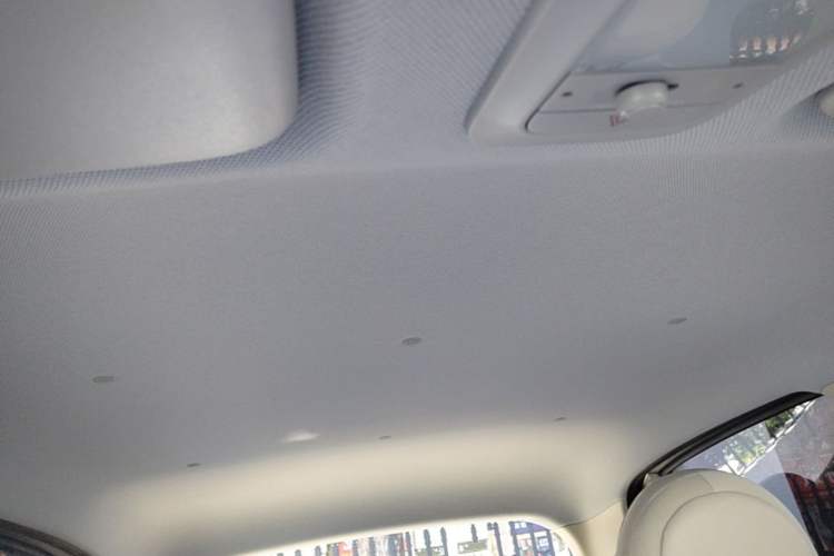 Used Wuling Hongguang MINIEV 2025 Four-Door Version Premium Edition Headliner