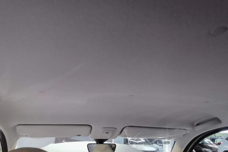 Used Wuling Hongguang MINIEV 2025 Four-Door Version Advanced Edition Headliner