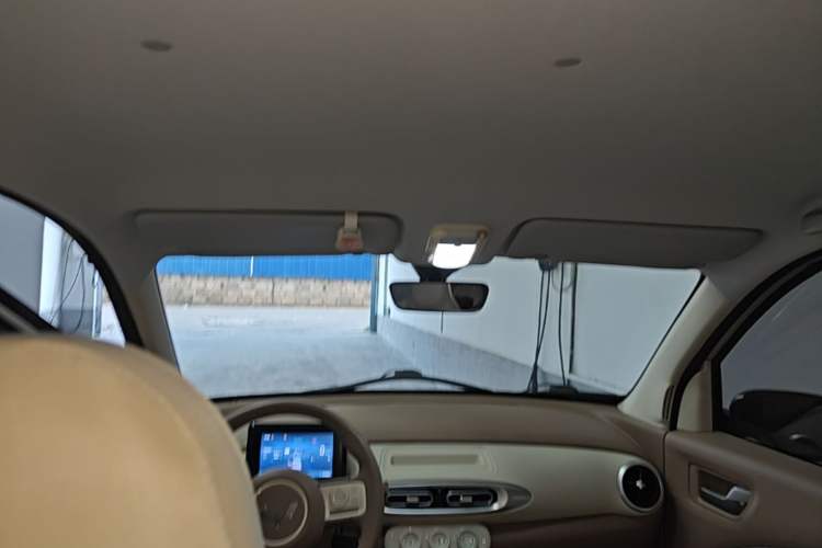 Used Wuling Hongguang MINIEV 2025 Four-Door Version Advanced Edition Headliner