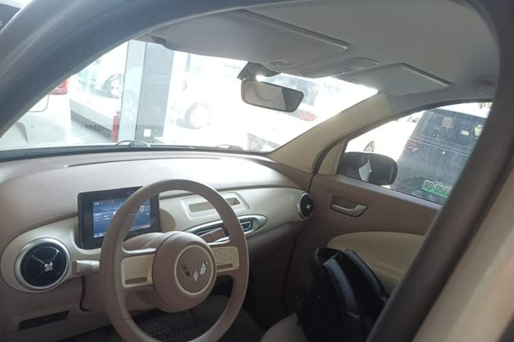 Used Wuling Hongguang MINIEV 2025 Four-Door Version Advanced Edition Headliner