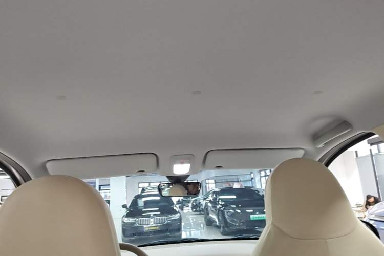 Used Wuling Hongguang MINIEV 2025 Four-Door Version Advanced Edition Headliner