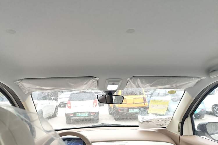 Used Wuling Hongguang MINIEV 2025 Four-Door Version Advanced Edition Headliner
