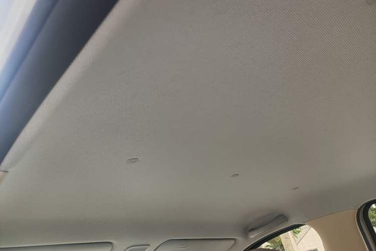 Used Wuling Hongguang MINIEV 2025 Four-Door Version Advanced Edition Headliner