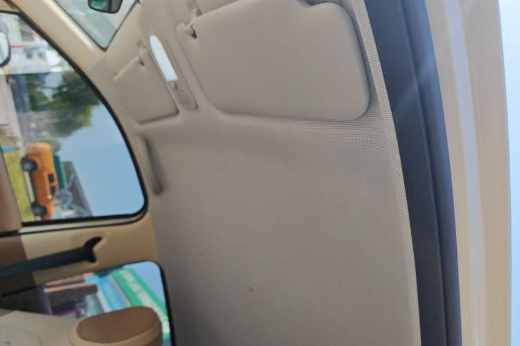Used Wuling Hongguang MINIEV 2025 Four-Door Version Advanced Edition Headliner