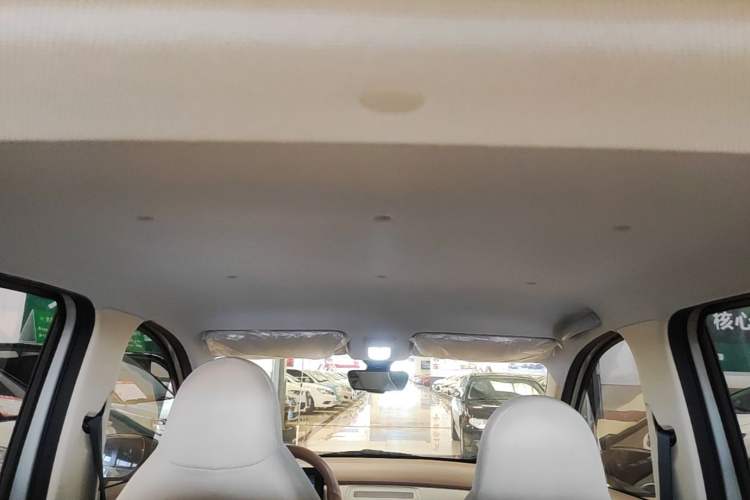 Used Wuling Hongguang MINIEV 2025 Four-Door Version Advanced Edition Headliner