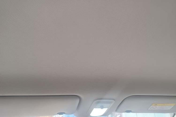 Used Wuling Hongguang MINIEV 2025 Four-Door Version Premium Edition Headliner