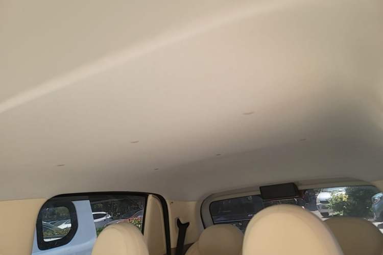 Used Wuling Hongguang MINIEV 2025 Four-Door Version Advanced Edition Headliner