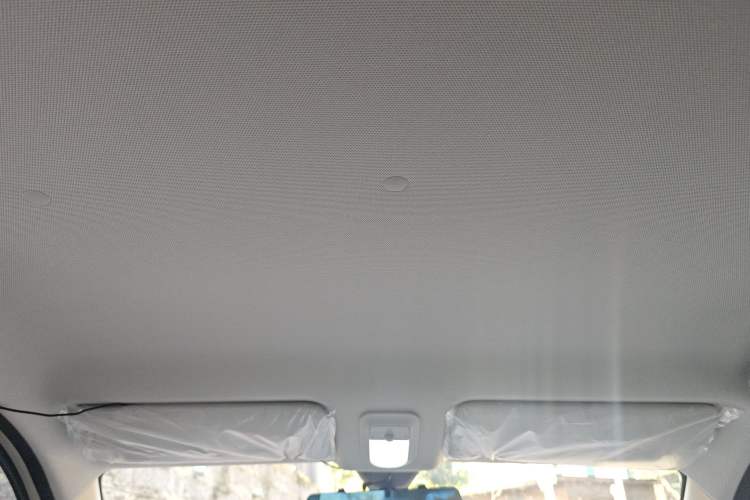 Used Wuling Hongguang MINIEV 2025 Four-Door Version Advanced Edition Headliner