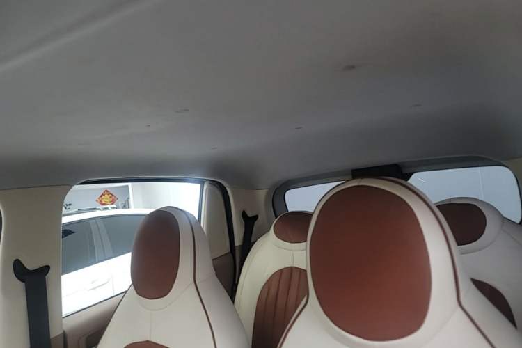 Used Wuling Hongguang MINIEV 2025 Four-Door Version Advanced Edition Headliner
