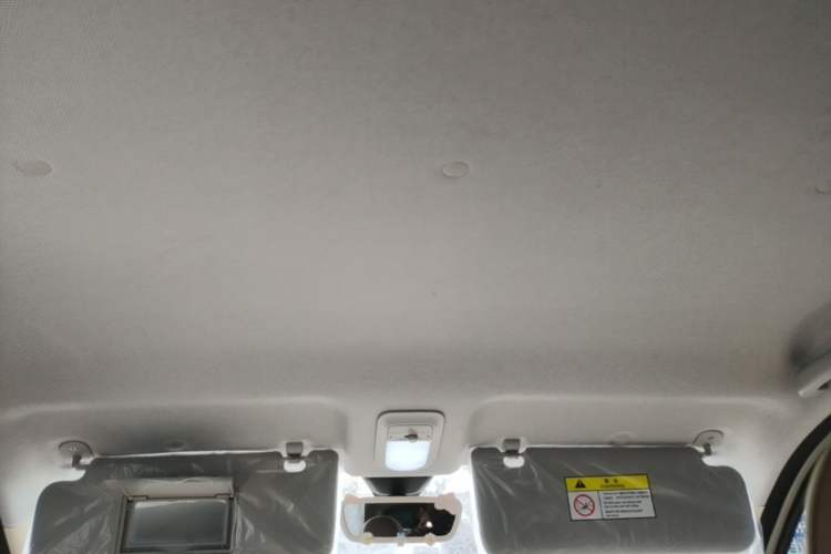 Used Wuling Hongguang MINIEV 2025 Four-Door Version Zhenxiang+ Edition Headliner