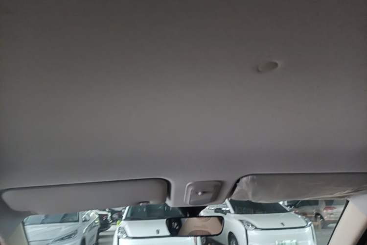 Used Wuling Hongguang MINIEV 2025 Four-Door Version Advanced Edition Headliner