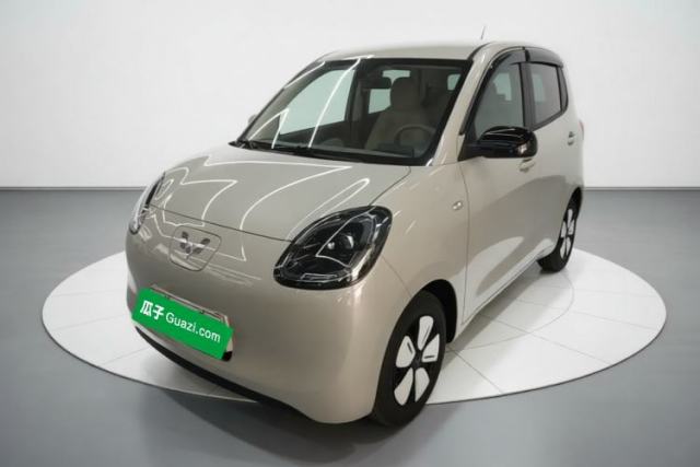 Ojetý Wuling Hongguang MINIEV 2025 Four-Door Version Advanced Edition