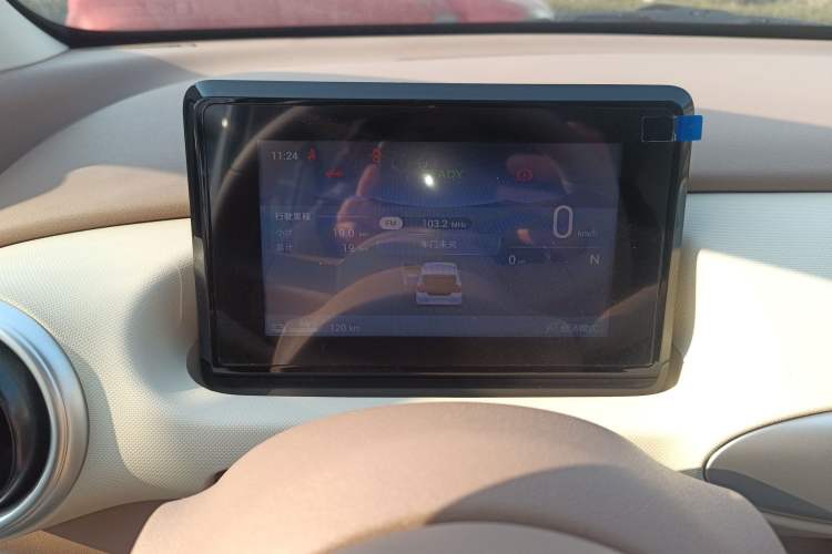 Used Wuling Hongguang MINIEV 2025 Four-Door Version Advanced Edition Instrument Cluster