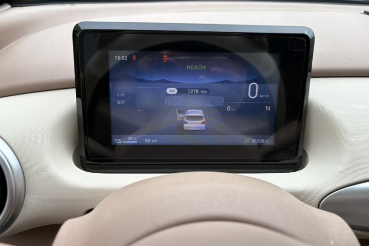 Used Wuling Hongguang MINIEV 2025 Four-Door Version Advanced Edition Instrument Cluster