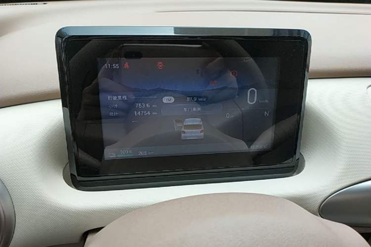 Used Wuling Hongguang MINIEV 2025 Four-Door Version Advanced Edition Instrument Cluster