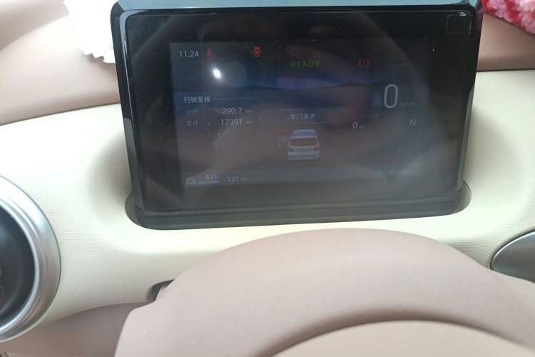 Used Wuling Hongguang MINIEV 2025 Four-Door Version Advanced Edition Instrument Cluster