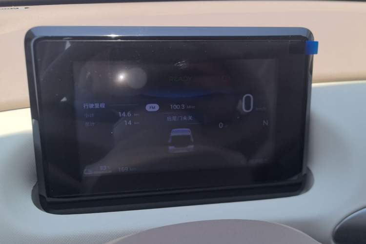 Used Wuling Hongguang MINIEV 2025 Four-Door Version Advanced Edition Instrument Cluster