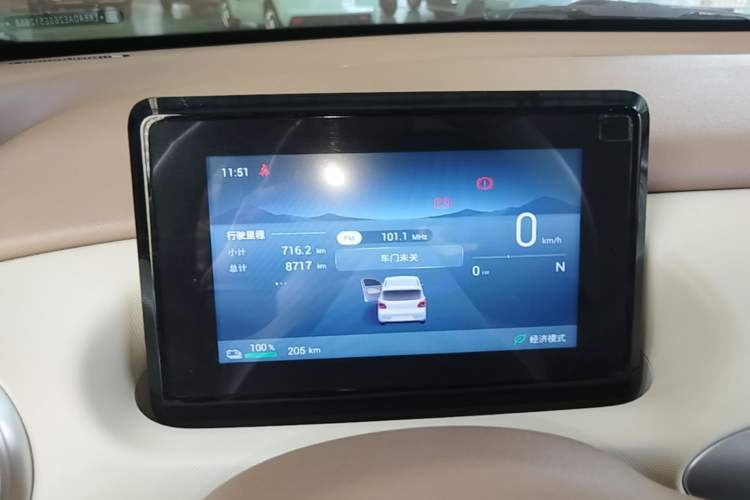Used Wuling Hongguang MINIEV 2025 Four-Door Version Advanced Edition Instrument Cluster