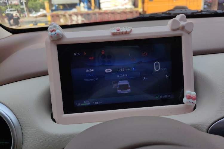 Used Wuling Hongguang MINIEV 2025 Four-Door Version Advanced Edition Instrument Cluster