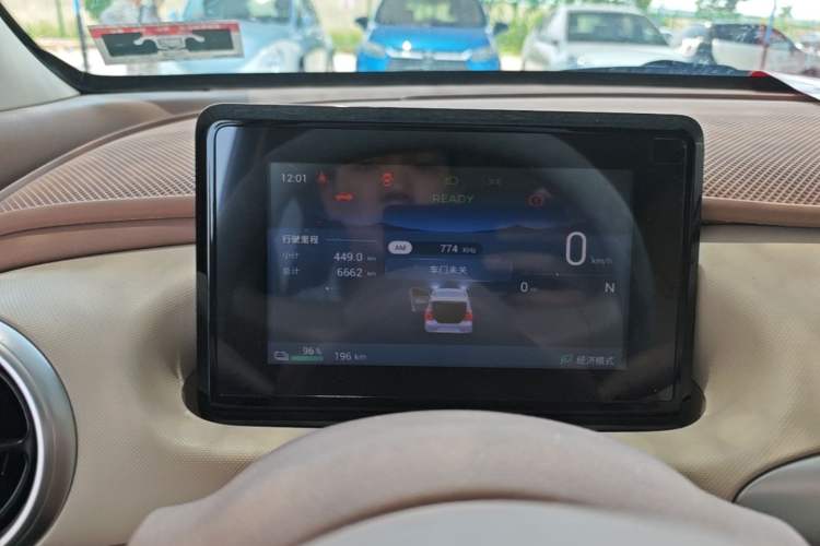 Used Wuling Hongguang MINIEV 2025 Four-Door Version Advanced Edition Instrument Cluster
