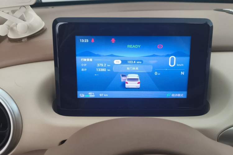 Used Wuling Hongguang MINIEV 2025 Four-Door Version Advanced Edition Instrument Cluster