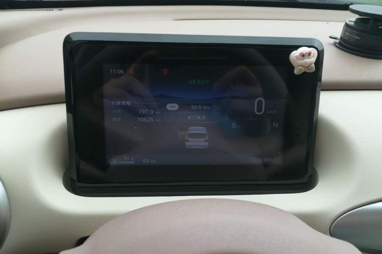 Used Wuling Hongguang MINIEV 2025 Four-Door Version Advanced Edition Instrument Cluster