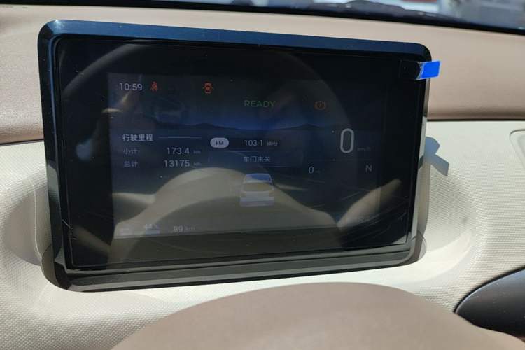 Used Wuling Hongguang MINIEV 2025 Four-Door Version Advanced Edition Instrument Cluster