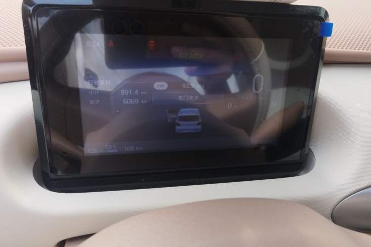 Used Wuling Hongguang MINIEV 2025 Four-Door Version Advanced Edition Instrument Cluster