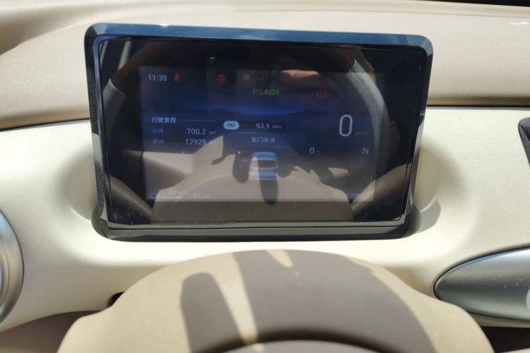 Used Wuling Hongguang MINIEV 2025 Four-Door Version Advanced Edition Instrument Cluster