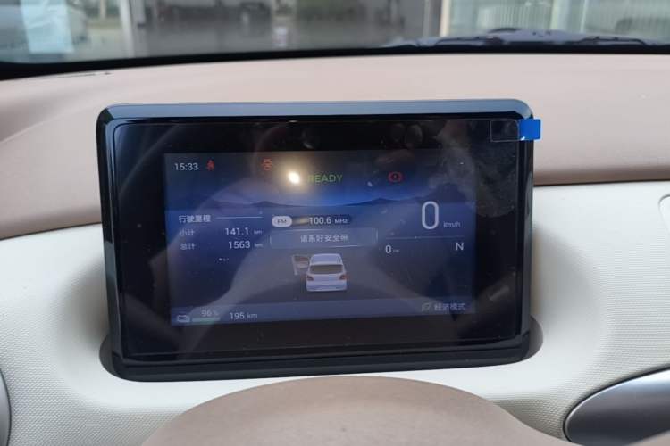 Used Wuling Hongguang MINIEV 2025 Four-Door Version Advanced Edition Instrument Cluster
