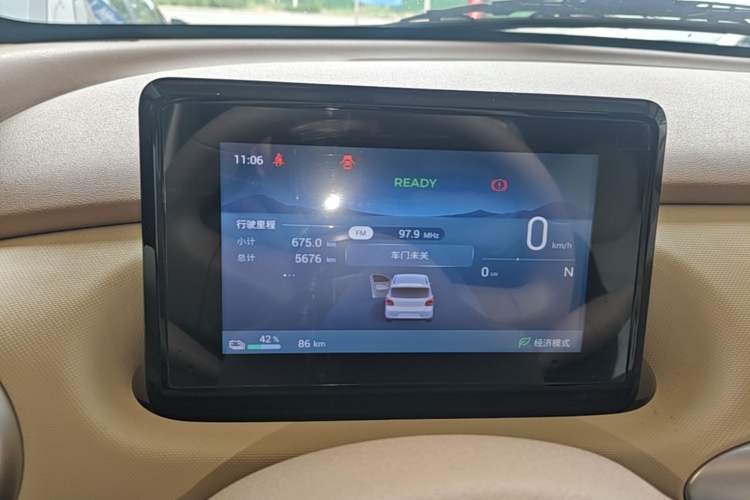 Used Wuling Hongguang MINIEV 2025 Four-Door Version Advanced Edition Instrument Cluster