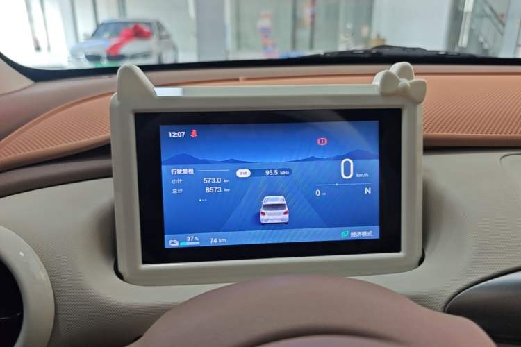 Used Wuling Hongguang MINIEV 2025 Four-Door Version Advanced Edition Instrument Cluster