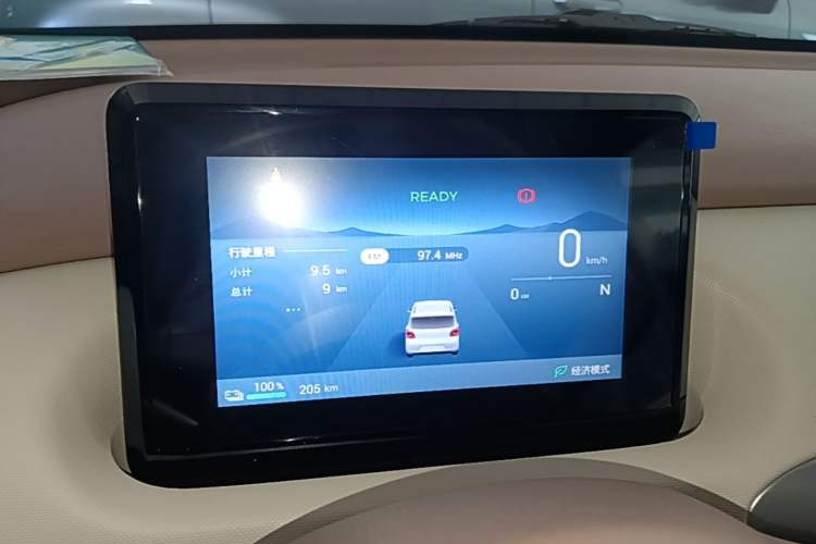 Used Wuling Hongguang MINIEV 2025 Four-Door Version Advanced Edition Instrument Cluster