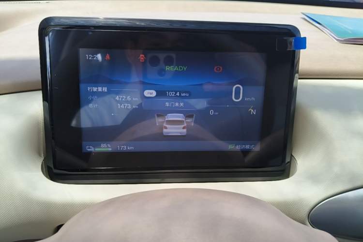 Used Wuling Hongguang MINIEV 2025 Four-Door Version Advanced Edition Instrument Cluster
