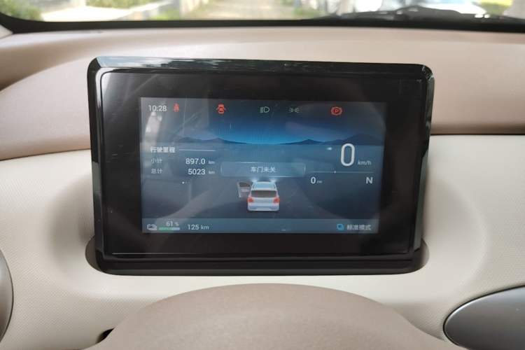 Used Wuling Hongguang MINIEV 2025 Four-Door Version Zhenxiang+ Edition Instrument Cluster