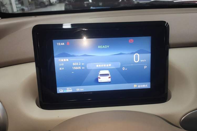 Used Wuling Hongguang MINIEV 2025 Four-Door Version Zhenxiang+ Edition Instrument Cluster