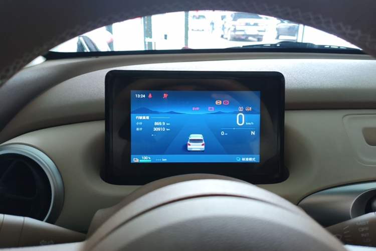 Used Wuling Hongguang MINIEV 2025 Four-Door Version Advanced Edition Instrument Cluster