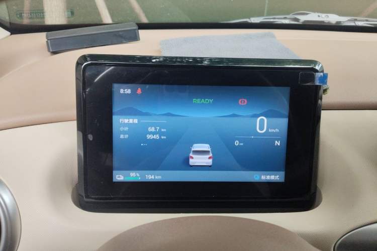 Used Wuling Hongguang MINIEV 2025 Four-Door Version Advanced Edition Instrument Cluster