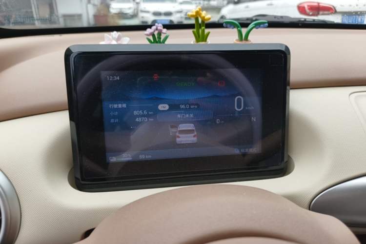 Used Wuling Hongguang MINIEV 2025 Four-Door Version Advanced Edition Instrument Cluster