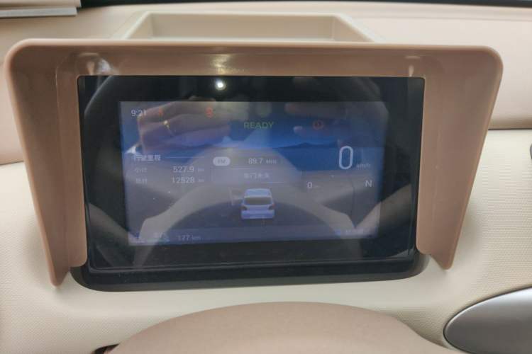 Used Wuling Hongguang MINIEV 2025 Four-Door Version Advanced Edition Instrument Cluster
