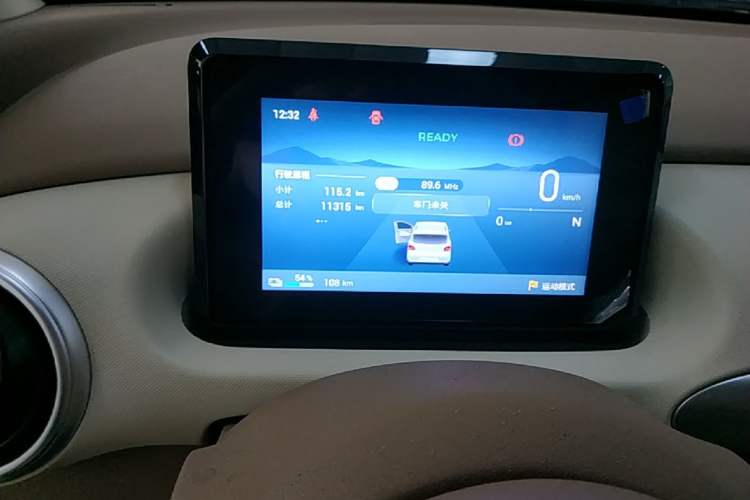 Used Wuling Hongguang MINIEV 2025 Four-Door Version Advanced Edition Instrument Cluster