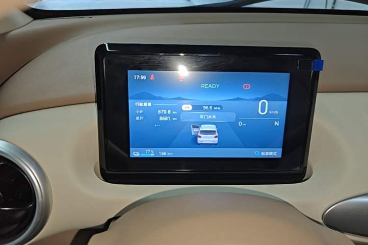 Used Wuling Hongguang MINIEV 2025 Four-Door Version Advanced Edition Instrument Cluster