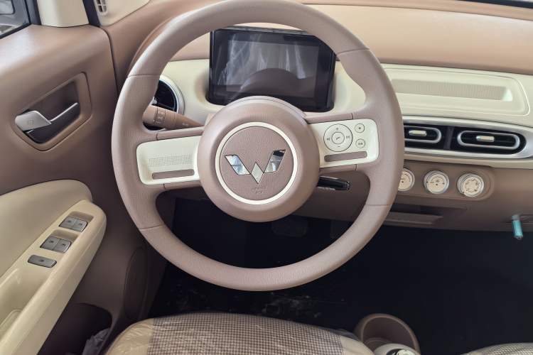 Used Wuling Hongguang MINIEV 2025 Four-Door Version Advanced Edition Instrument Cluster
