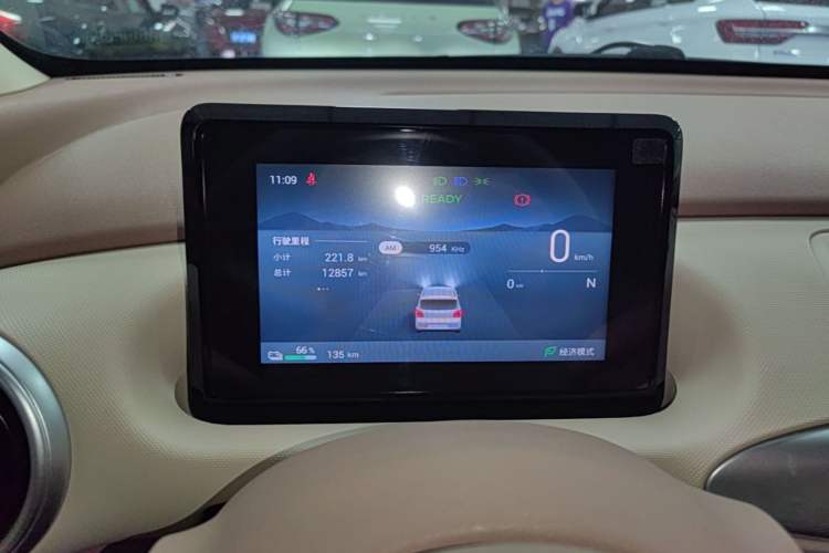 Used Wuling Hongguang MINIEV 2025 Four-Door Version Advanced Edition Instrument Cluster