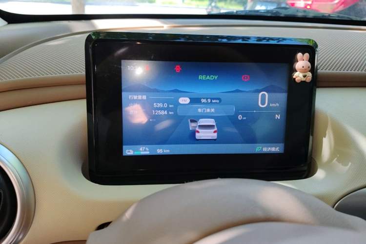 Used Wuling Hongguang MINIEV 2025 Four-Door Version Advanced Edition Instrument Cluster