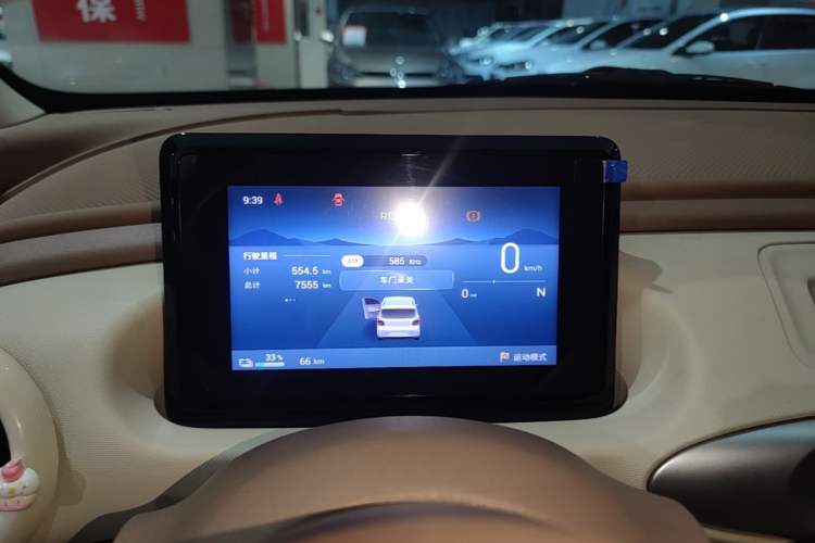 Used Wuling Hongguang MINIEV 2025 Four-Door Version Advanced Edition Instrument Cluster