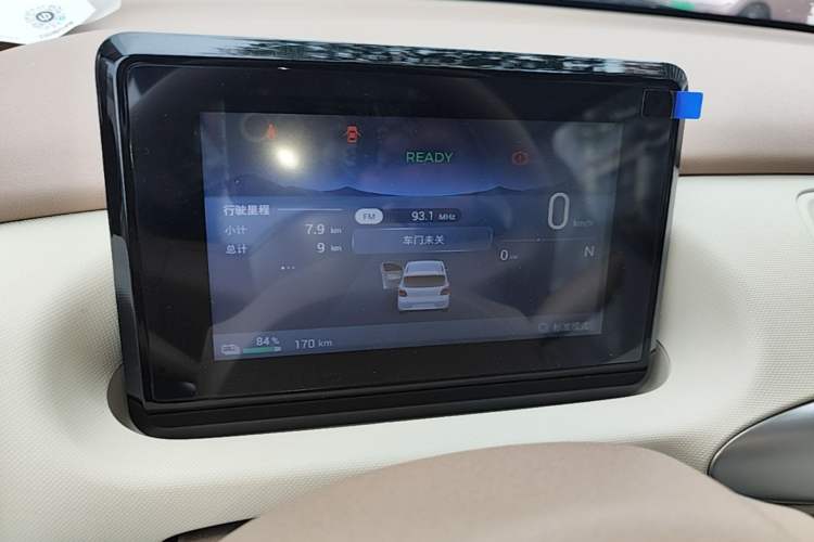 Used Wuling Hongguang MINIEV 2025 Four-Door Version Advanced Edition Instrument Cluster