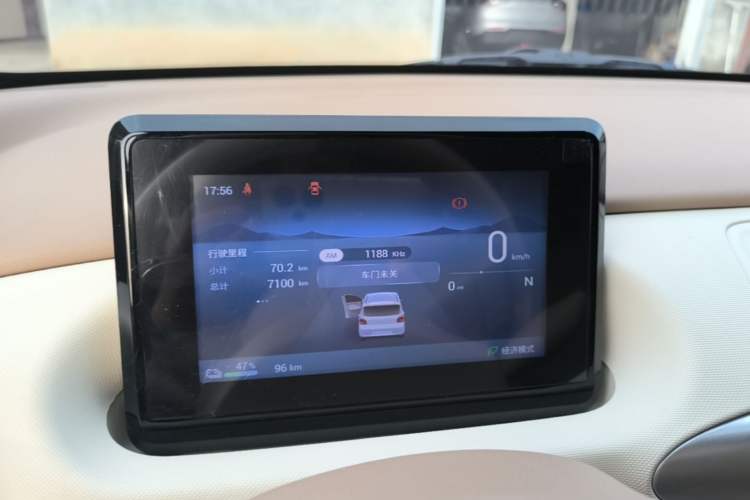 Used Wuling Hongguang MINIEV 2025 Four-Door Version Advanced Edition Instrument Cluster